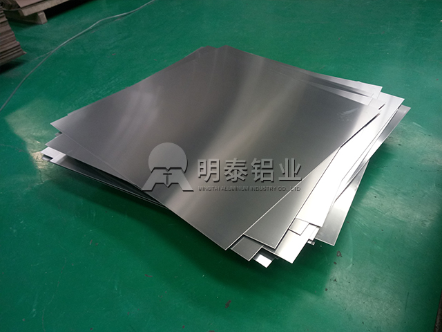 镜面小蝌蚪视频高清在线下载