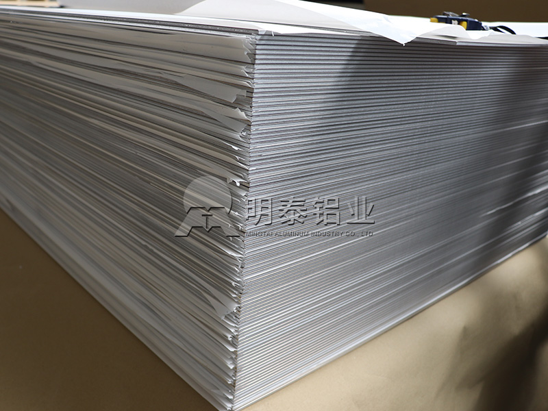 5454铝合金：优良的性能成为商用汽车的优选材料